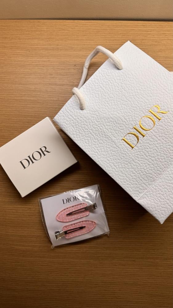 Dior Clips Set مع الملحقات