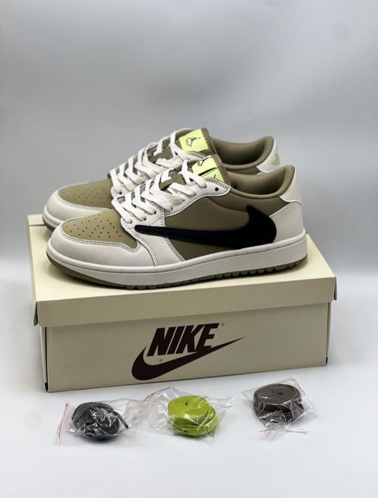 Travis Scott x PlayStation x Nike SB Dunk Low