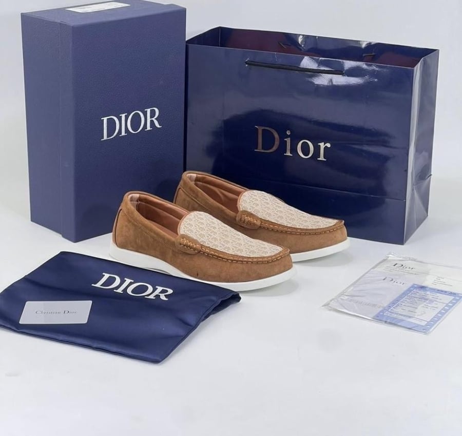 حذاء Dior رمادي (رسمي)