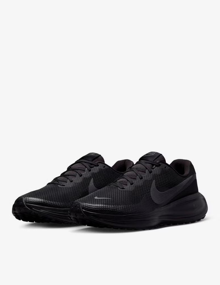 حذاء Nike Revolution 8