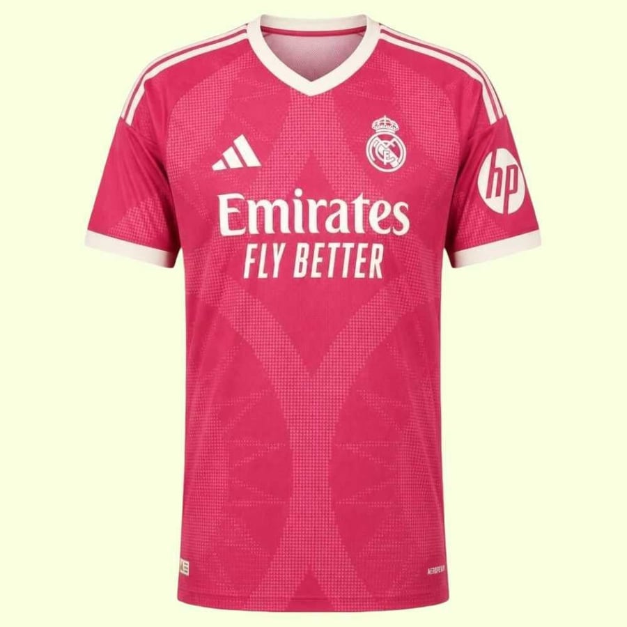 تيشيرت نادي ريال مدريد الوردي الثالث الجديد