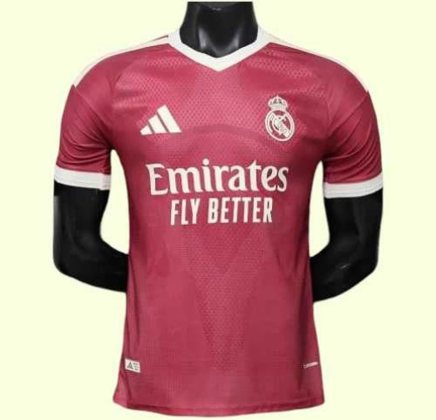 تيشيرت نادي ريال مدريد الثالث الجديد 2027 نسخة الاعبين