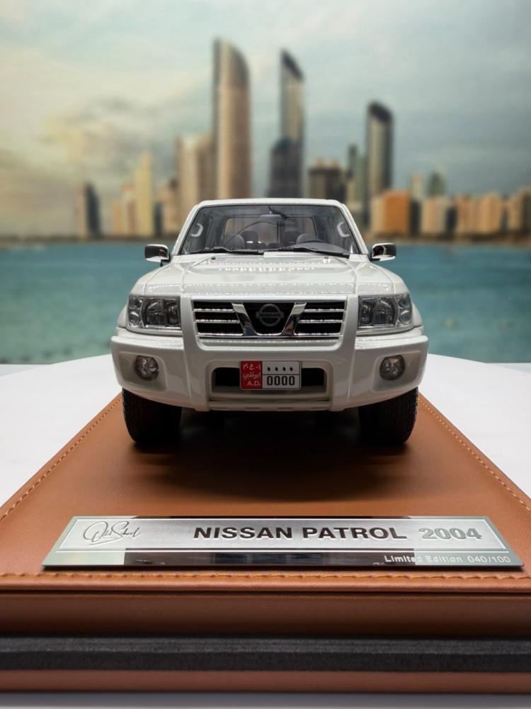 Model: Nissan Patrol Safari 2004  Brand: Old School  Scale: 1/18 Color: White Limited edition: 1 Of 100 Units