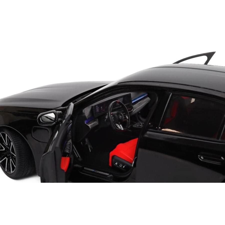 BMW M5 2024 Black Metallic 1/18 Minichamps 110023801