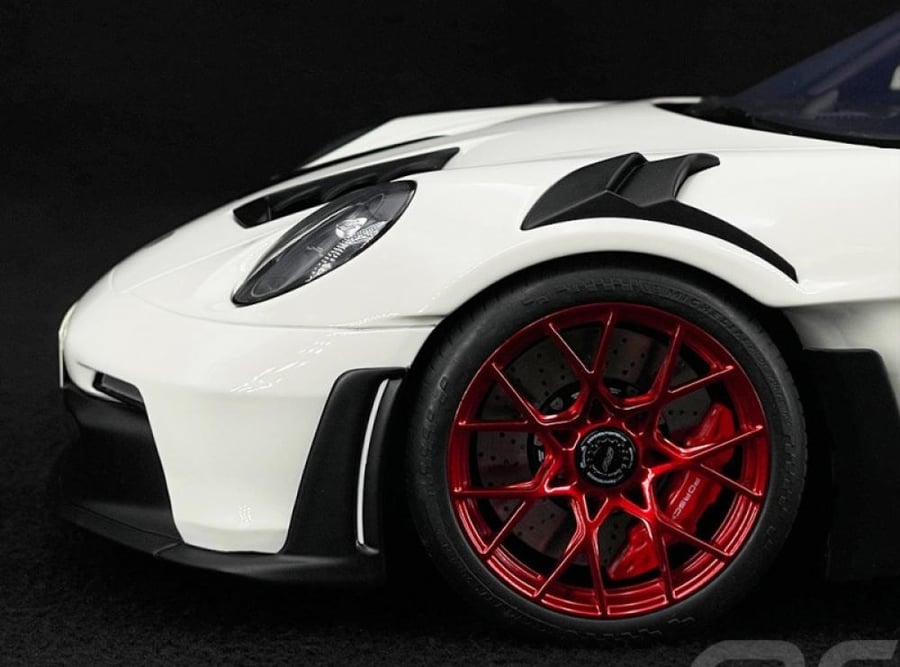 Porsche 911 (992) GT3 RS 2022 Tribute Carrera RS white / red 1/12 GT-Spirit GT949 Limited Edition 1 of 300 Units