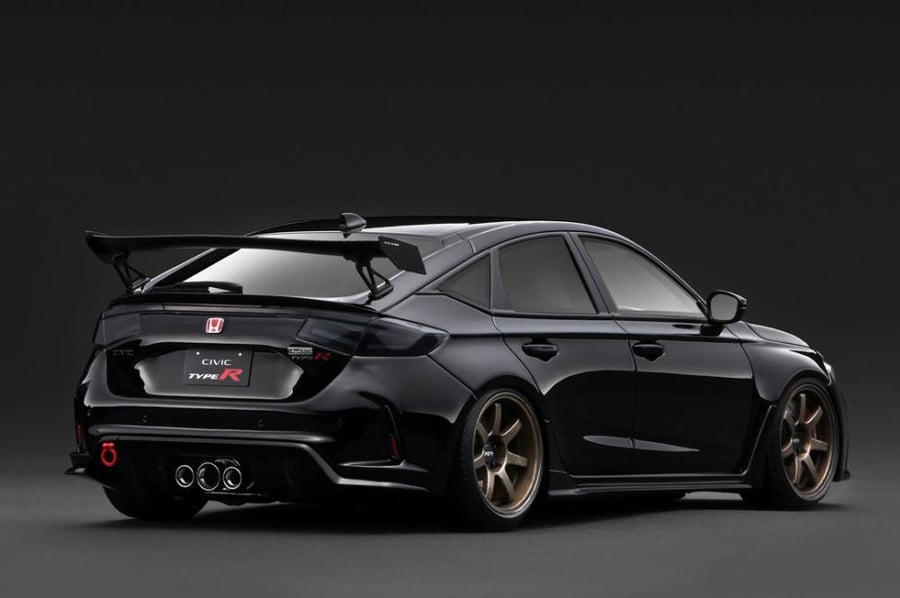 1/18 Ignition Model IG3936 Honda Civic Type-R J'S Racing (FL5) Black