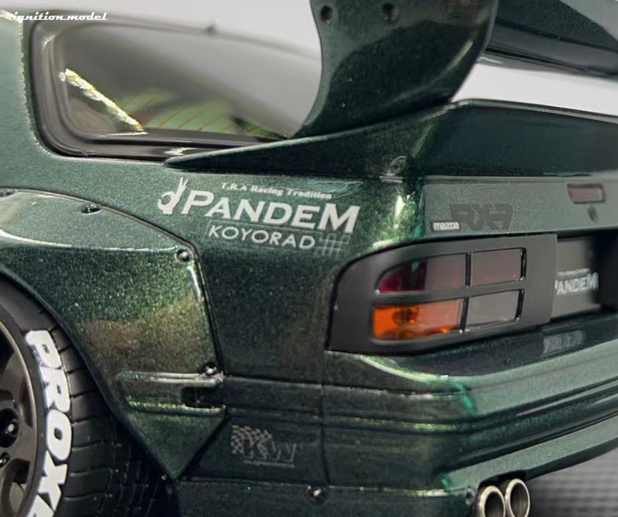 Ignition Model IG2915 1/18 Scale  PANDEM RX-7 (FC3S) Green Metallic