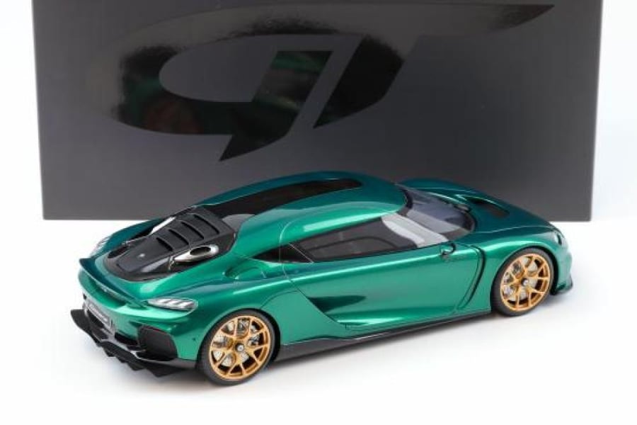 Model 1:18 GT Spirit Koenigsegg Gemera 2024 racing green (GT888)