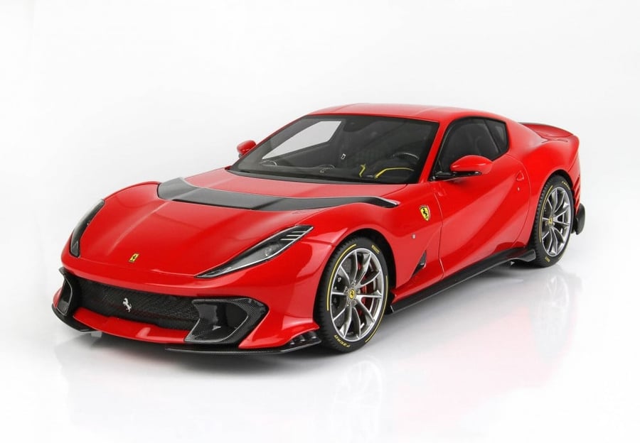 FERRARI - 812 COMPETIZIONE 2021 - CON VETRINA - WITH SHOWCASE Brand: BBR  Color: ROSSO CORSA 322 - SILVER RED Scale: 1/18 Limited Edition : 1 of 182 Units SKU : P18207B3