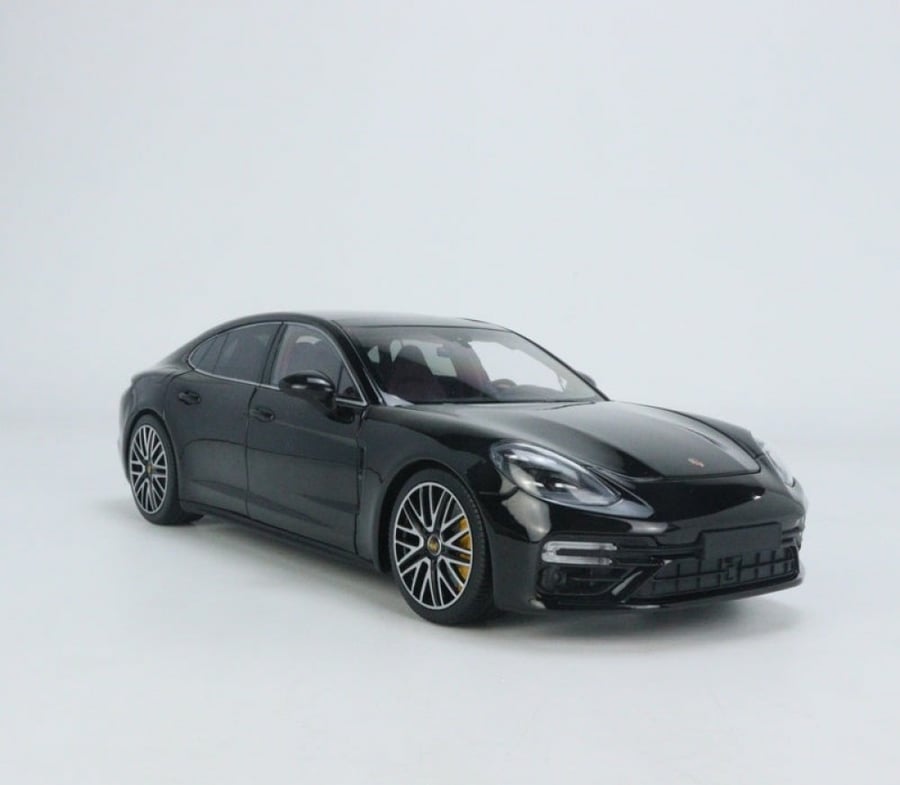 Porsche Panamera Turbo S 2020 Brand: Minichamps  Scale: 1/18 Color: Jet Black  Metallic   Limited Edition : 1 of 504 Units SKU : 113061076