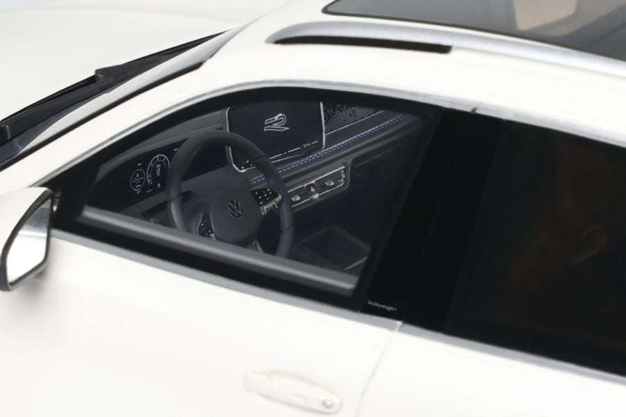 Otto Mobile – 1:18 Volkswagen Tiguan E TSI R-Line Oryx Pearl White 2024 – Limited Edition Resin Model