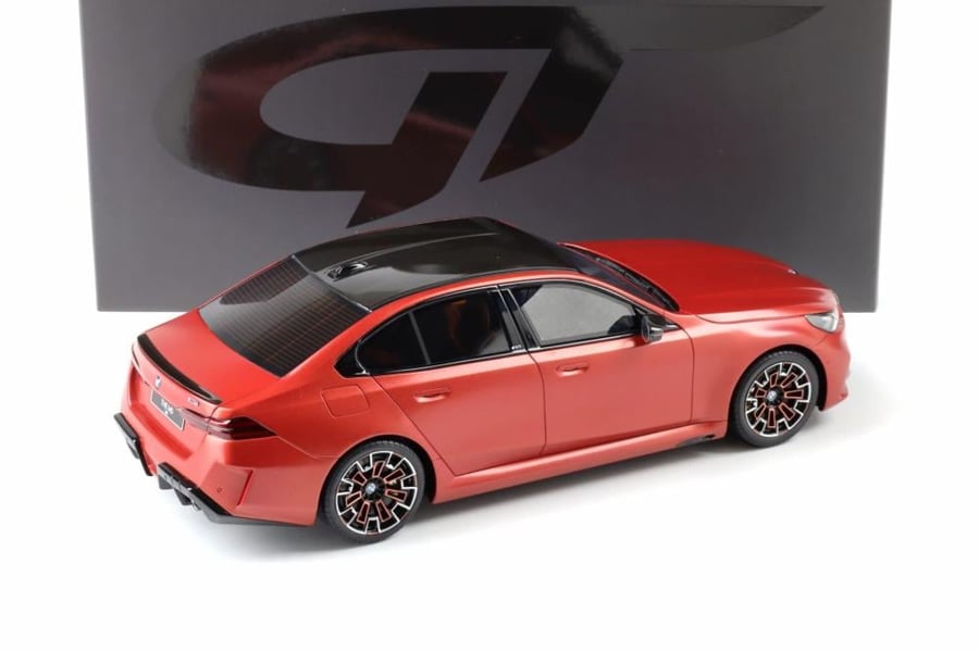 1:18 GT Spirit GT966 BMW M5 (G90) Limousine 2025 Pebble Beach frozen orange metallic