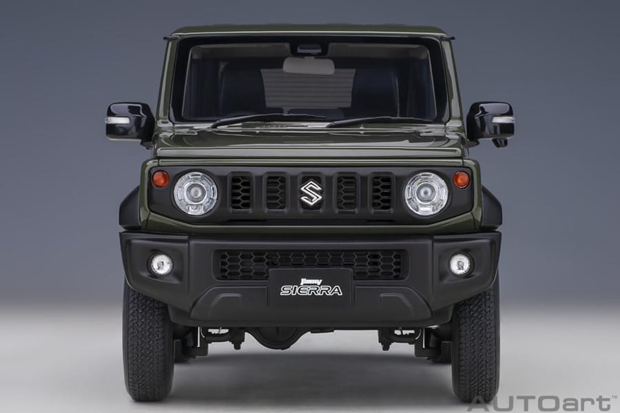 Model: Suzuki Jimny Sierra (JB74) Brand: Autoart  Scale: 1/18 Color: Jungle Green  SKU: 785‪09