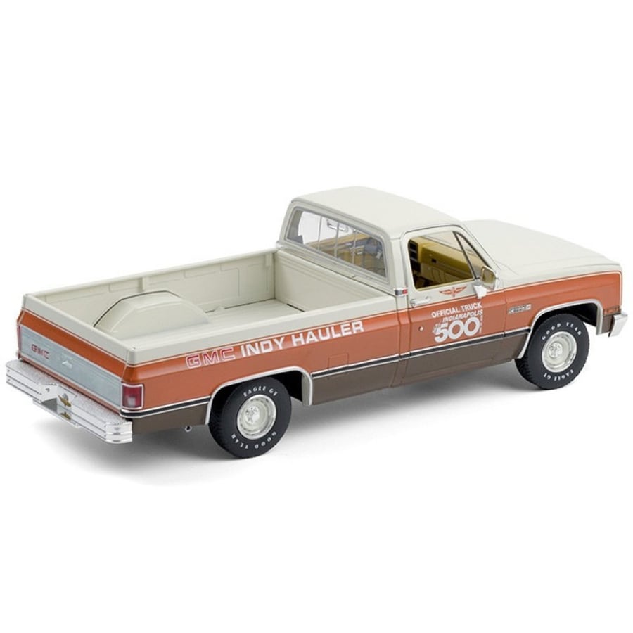 Greenlight 13564 1983 Gmc Sierra Classic 1500 67th Indianapolis 500 Mile 1:18 White Red