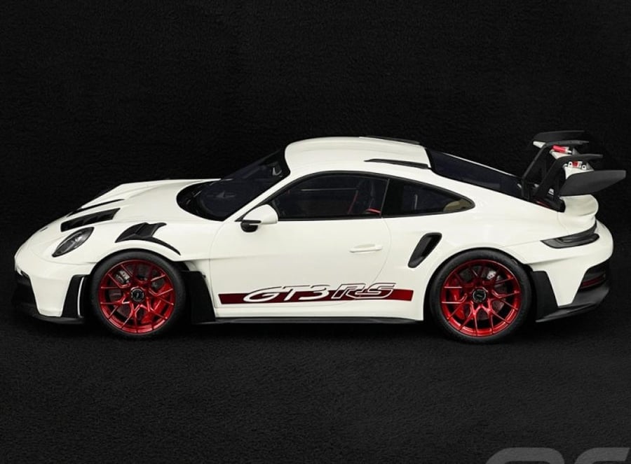 Porsche 911 (992) GT3 RS 2022 Tribute Carrera RS white / red 1/12 GT-Spirit GT949 Limited Edition 1 of 300 Units