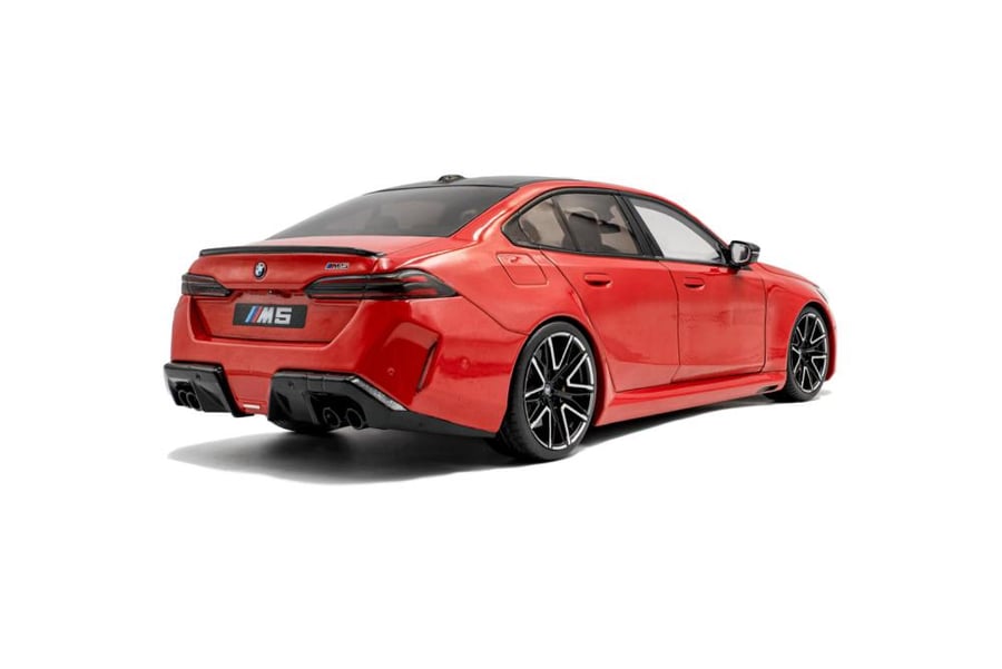 BMW M5 G90 2025 Red Solido S1814701 1/18