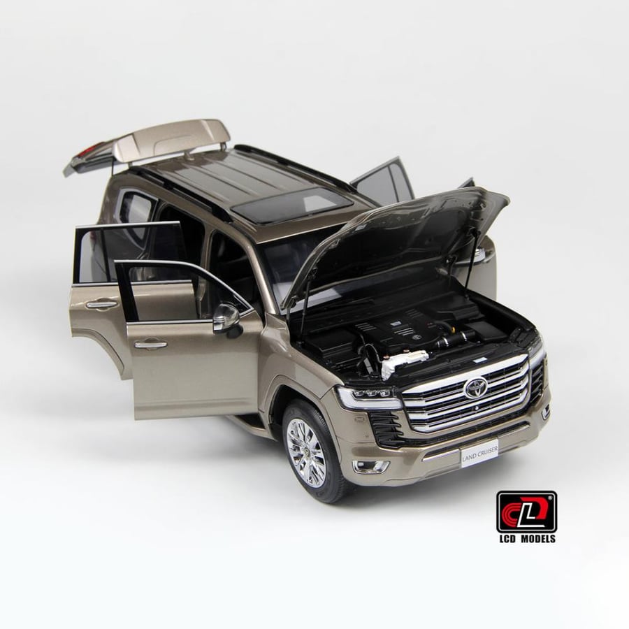 1/18 LCD-MODEL - TOYOTA - LAND CRUISER 300-ZX 2024 LCD18013-ZX-GO