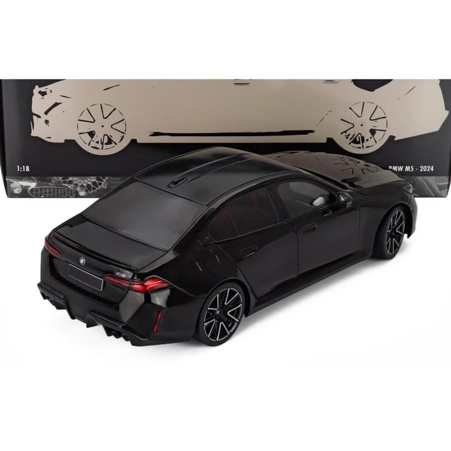 BMW M5 2024 Black Metallic 1/18 Minichamps 110023801