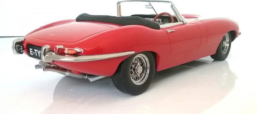 1961 Jaguar E-Type Convertible Series 1 RHD in 1:18 Scale by KK Diecast  KKDC180482R