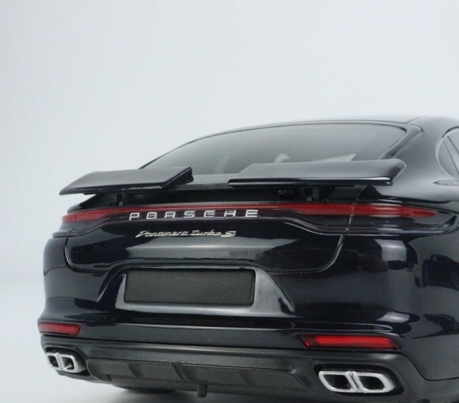 Porsche Panamera Turbo S 2020 Brand: Minichamps  Scale: 1/18 Color: Gentian Blue Limited Edition : 1 of 504 Units SKU : 113061075
