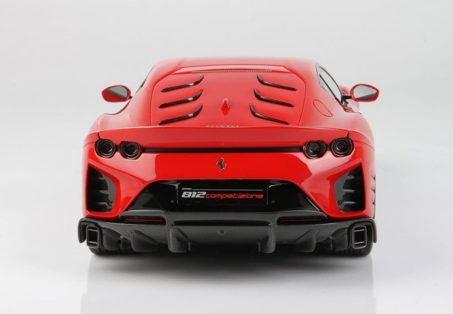 FERRARI - 812 COMPETIZIONE 2021 - CON VETRINA - WITH SHOWCASE Brand: BBR  Color: ROSSO CORSA 322 - SILVER RED Scale: 1/18 Limited Edition : 1 of 182 Units SKU : P18207B3