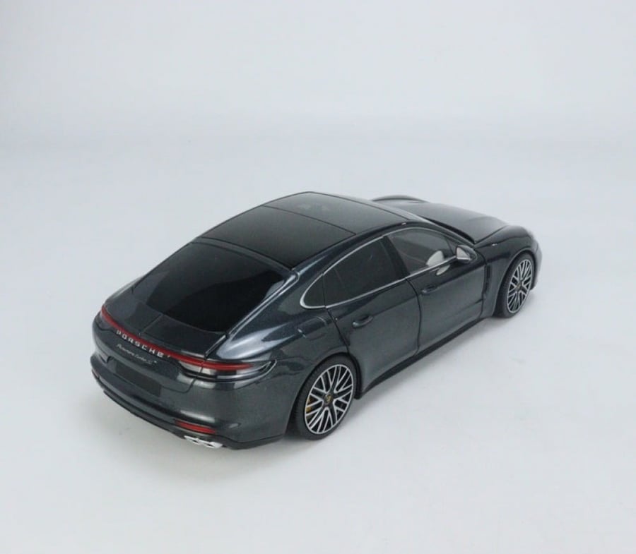 Porsche Panamera Turbo S 2020 Brand: Minichamps  Scale: 1/18 Color: Grey   Limited Edition : 1 of 504 Units SKU : 113061073