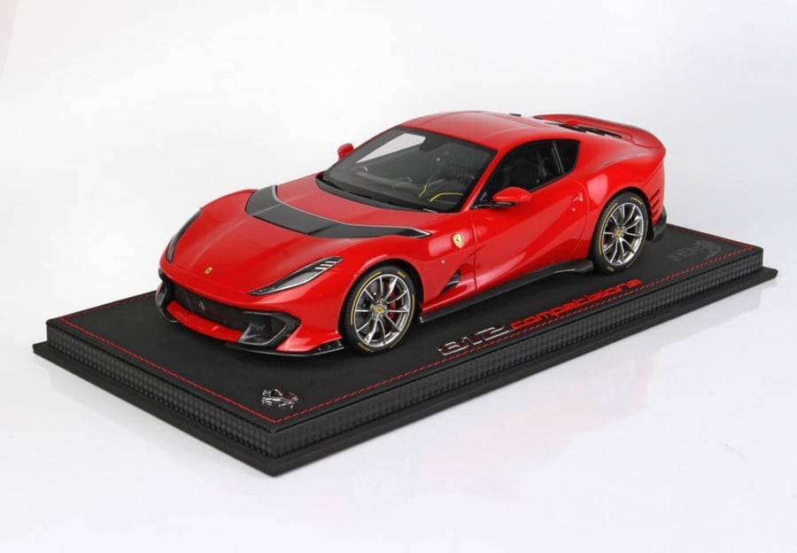 FERRARI - 812 COMPETIZIONE 2021 - CON VETRINA - WITH SHOWCASE Brand: BBR  Color: ROSSO CORSA 322 - SILVER RED Scale: 1/18 Limited Edition : 1 of 182 Units SKU : P18207B3