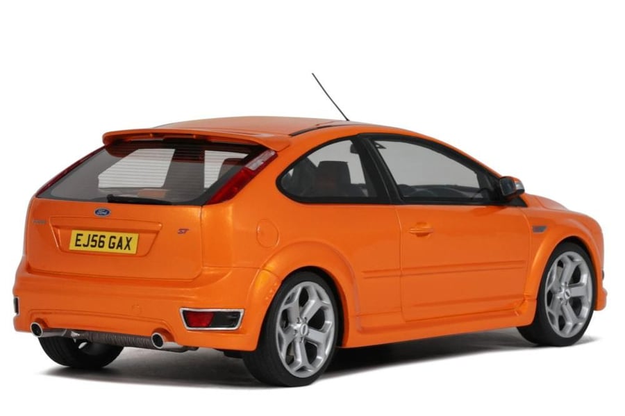 OTTO-MOBILE - FORD ENGLAND - FOCUS MKII ST 2.5 2006 - RHD VERSION Scale: 1/18   Manufacturer code: OT1078   Colour: ORANGE MET   Material: resin   Year: 2006   Notes: LIMITED 999 ITEMS