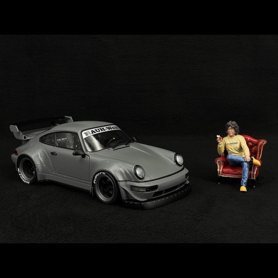 Porsche 911 (964) RWB Rauh-Welt Bodykit 2024 nardo grey with figure 1:18 Solido S1807517