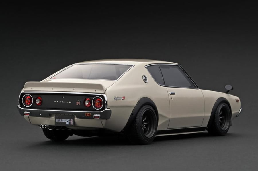 IG3456 NISSAN Skyline 2000 GT-R (KPGC110) Ivory White