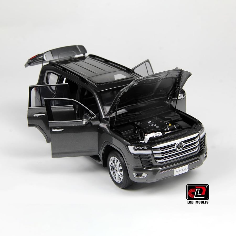 1/18 LCD-MODEL - TOYOTA - LANLCD18013-ZX-GRD CRUISER 300-ZX 2024