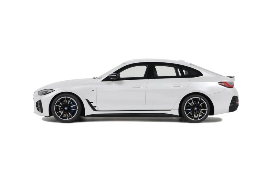 Otto Mobile 1:18 BMW I4 M50 Mineral White Metallic (C6A) 2021 (OT1074)