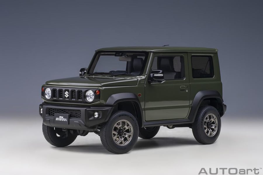 Model: Suzuki Jimny Sierra (JB74) Brand: Autoart  Scale: 1/18 Color: Jungle Green  SKU: 785‪09
