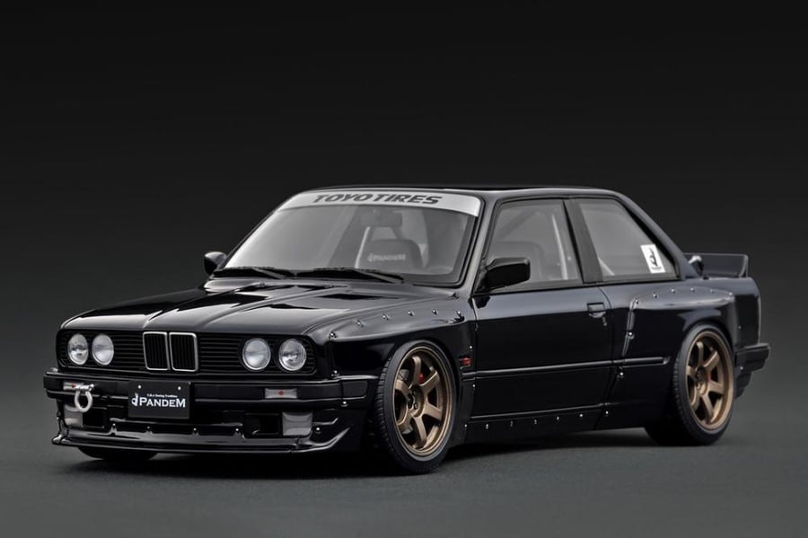 Ignition Model IG3718  1/18 Scale  PANDEM 30 Black
