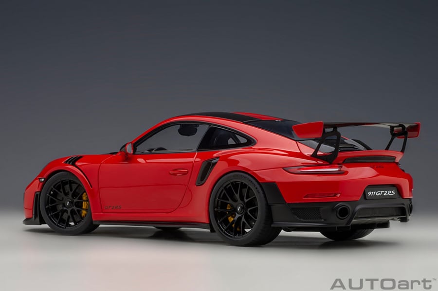 Porsche 911 (991.2) GT2 RS Weissach Package Brand: Autoart  Scale: 1/18 Color: Red  SKU : 78173