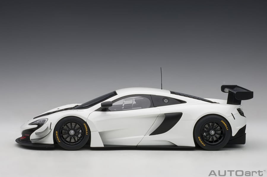 McLaren 650S GT3 Plain Body Version (White) AUTOART ID 81640