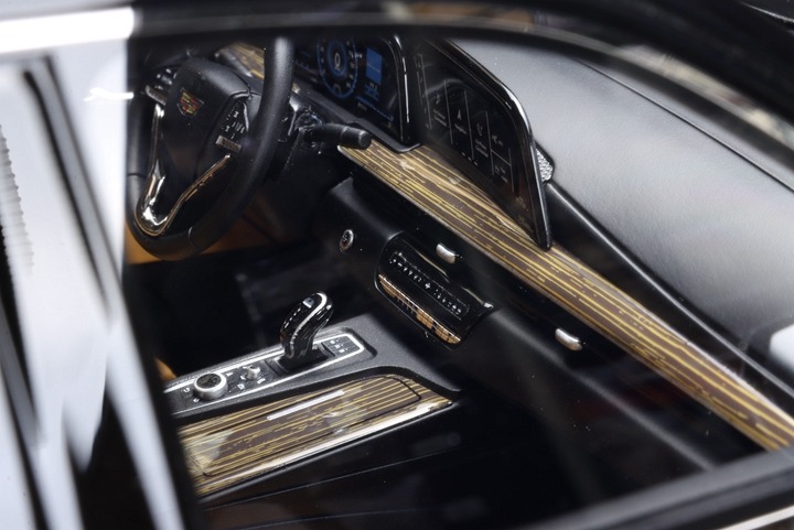 Cadillac Escalade  Brand: MOTORHELIX  Scale: 1/18 Color: Black  SKU: MH023BK Limited Edition : 1 of 299 Units