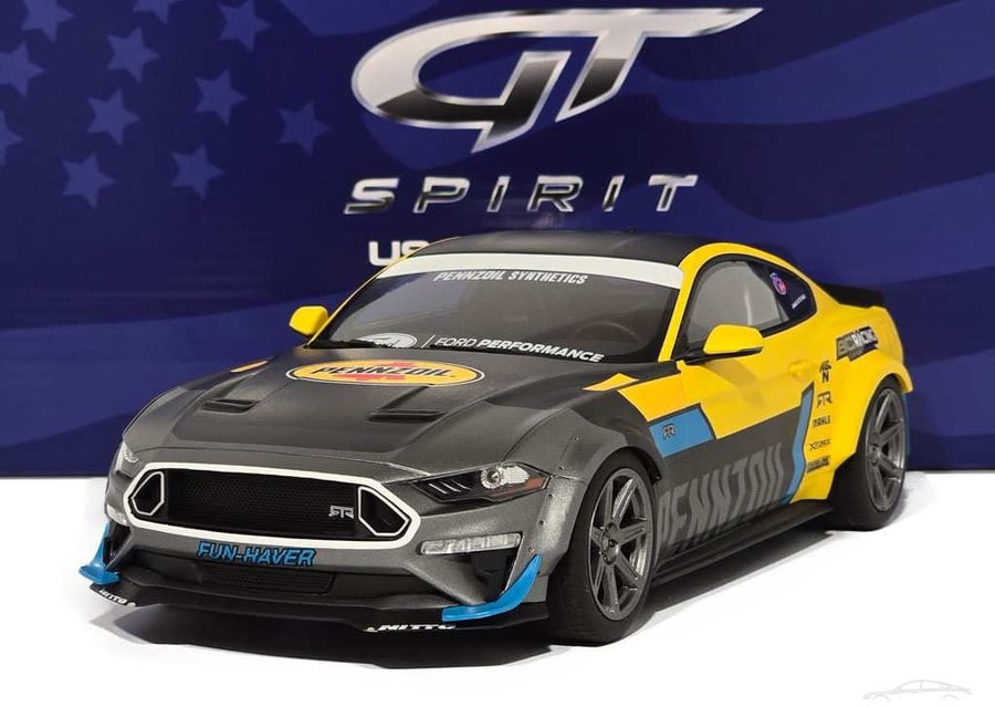 FORD MUSTANG RTR SPEC 5 Widebody Pennzoil 2021 Brand: Gt-spirit/Acme  Color: Yellow/Grey  Scale: 1/18 Limited edition : 1 of 750 Units  SKU: US056
