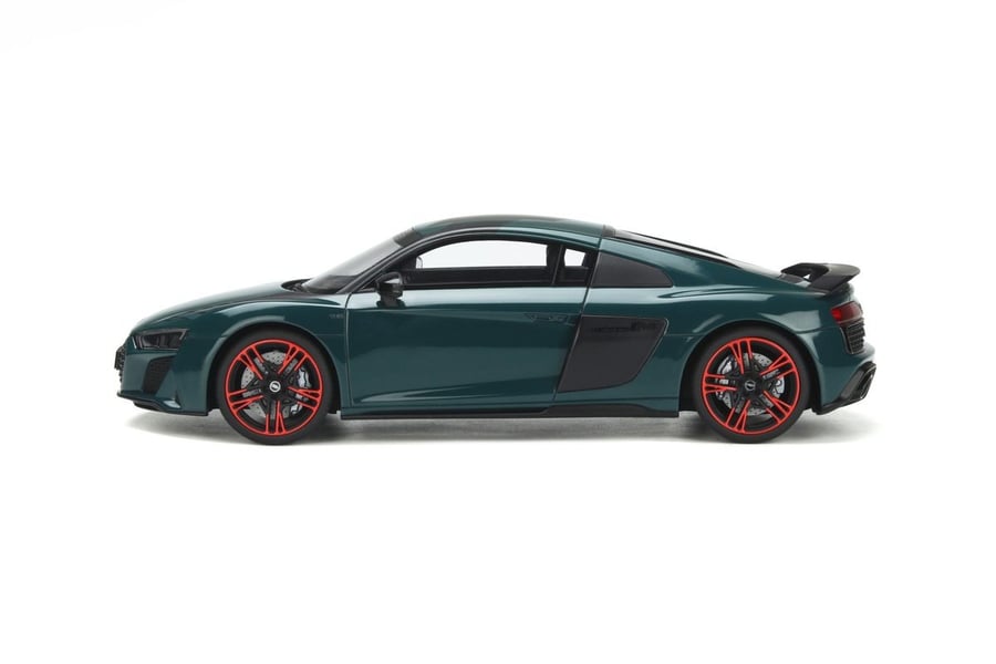 AUDI R8 V10 2019 Brand: Gt-spirit  Scale: 1/18 Color: Green  Limited edition: 1 of 999 Units Item Code : GT863