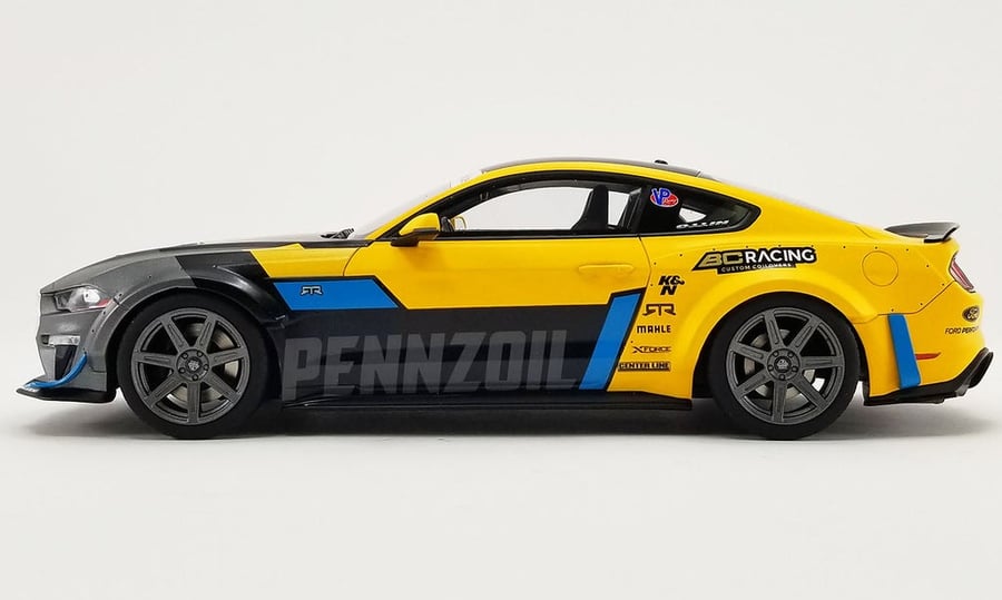 FORD MUSTANG RTR SPEC 5 Widebody Pennzoil 2021 Brand: Gt-spirit/Acme  Color: Yellow/Grey  Scale: 1/18 Limited edition : 1 of 750 Units  SKU: US056