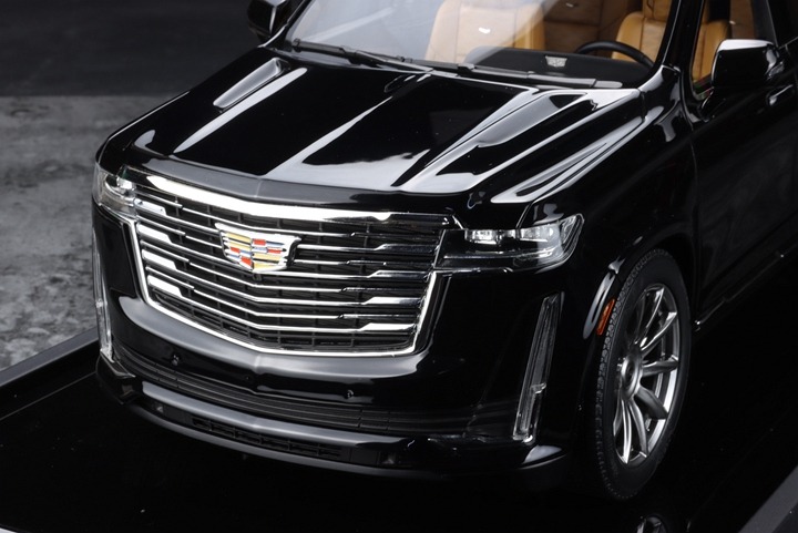 Cadillac Escalade  Brand: MOTORHELIX  Scale: 1/18 Color: Black  SKU: MH023BK Limited Edition : 1 of 299 Units