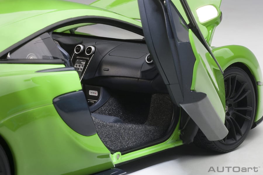 McLaren 570S (Mantis Green) AUTOART ID 76042