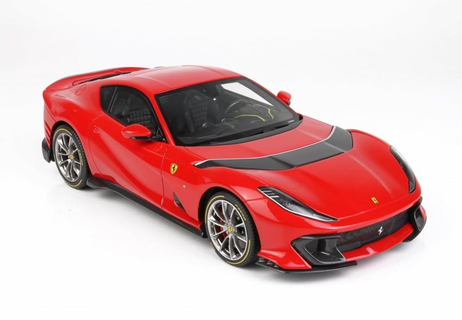 FERRARI - 812 COMPETIZIONE 2021 - CON VETRINA - WITH SHOWCASE Brand: BBR  Color: ROSSO CORSA 322 - SILVER RED Scale: 1/18 Limited Edition : 1 of 182 Units SKU : P18207B3