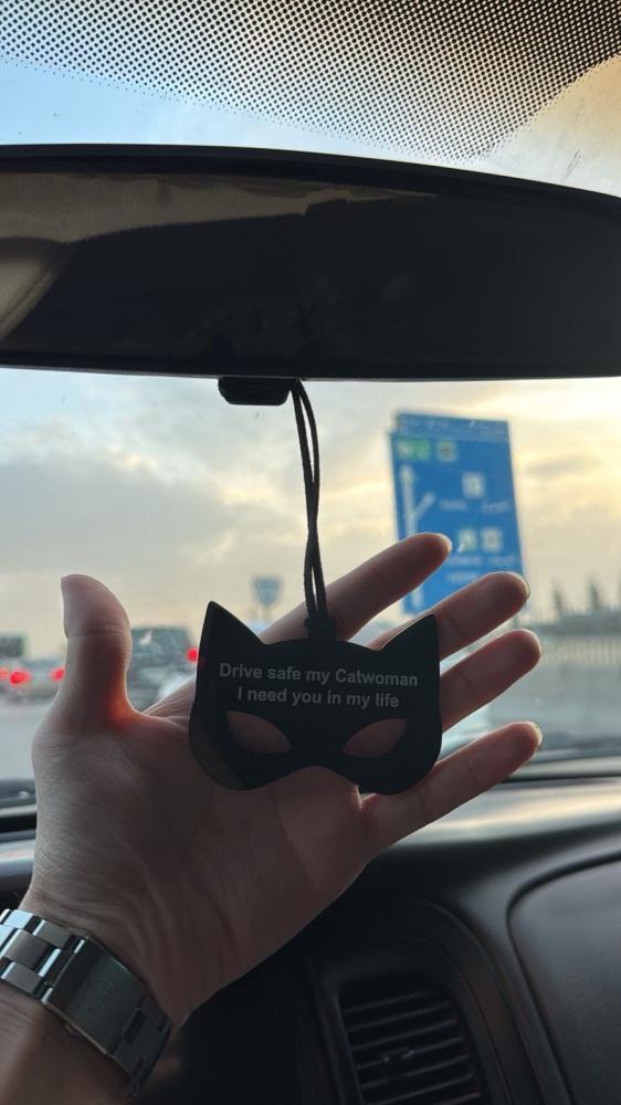 تعليقة باتمان للسيارة