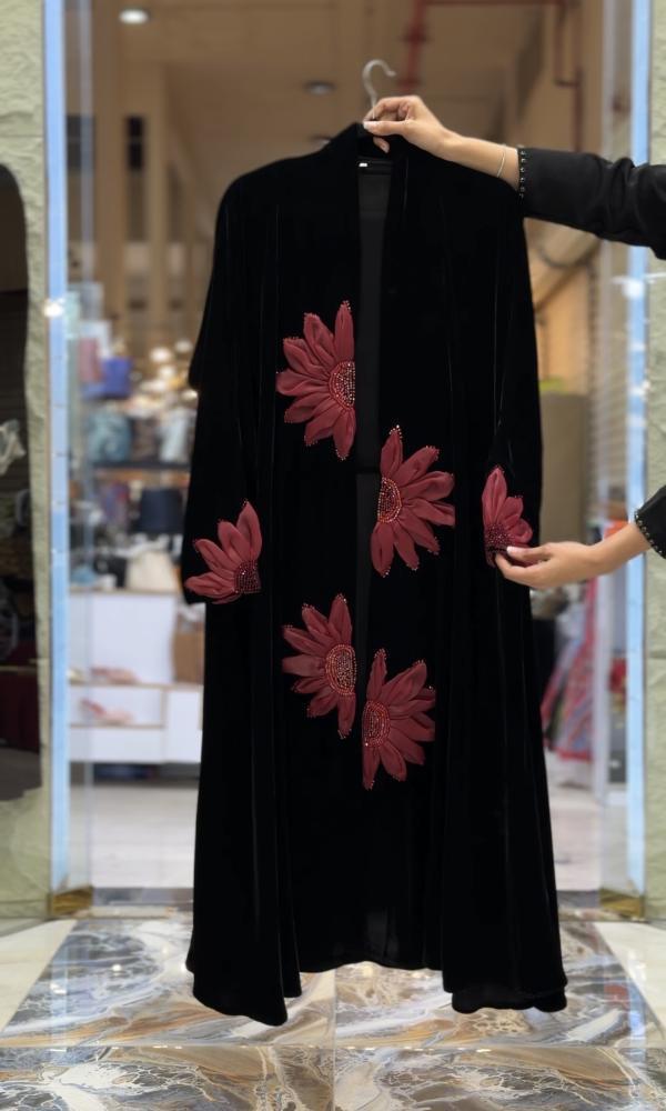عباية الورد الشتويه