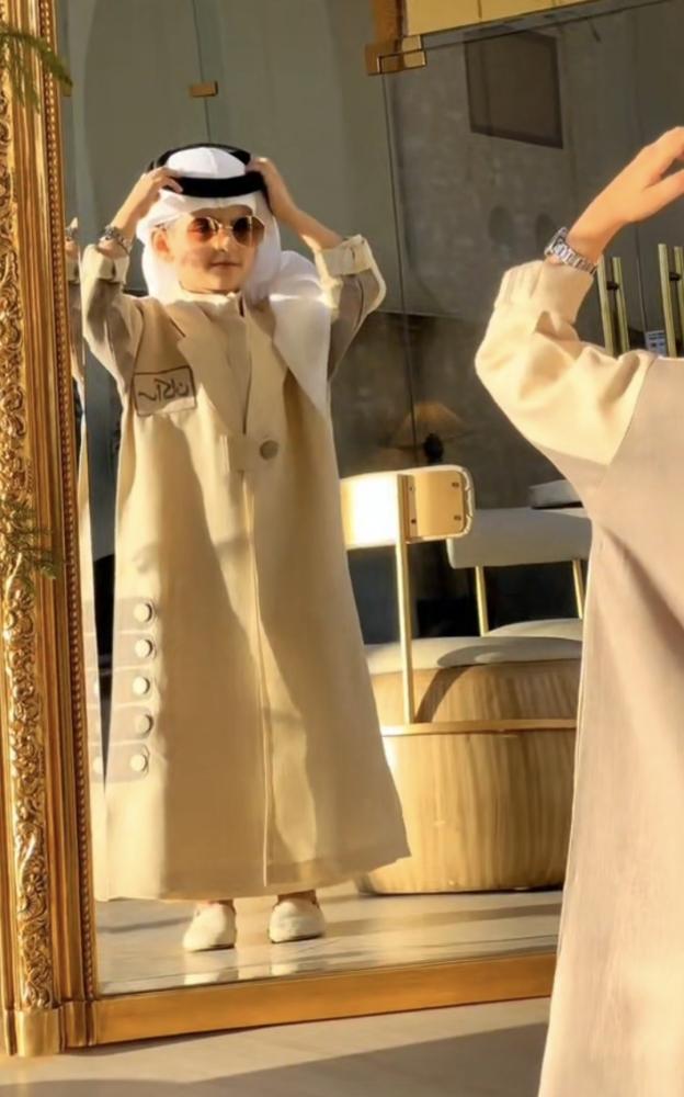 دقلة اطفال انيقه