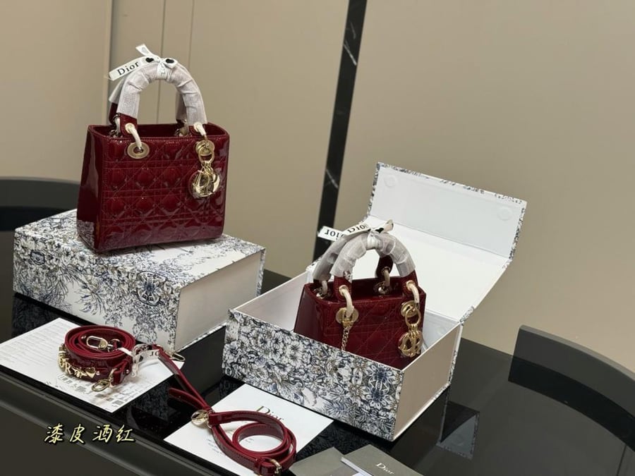 Dior
