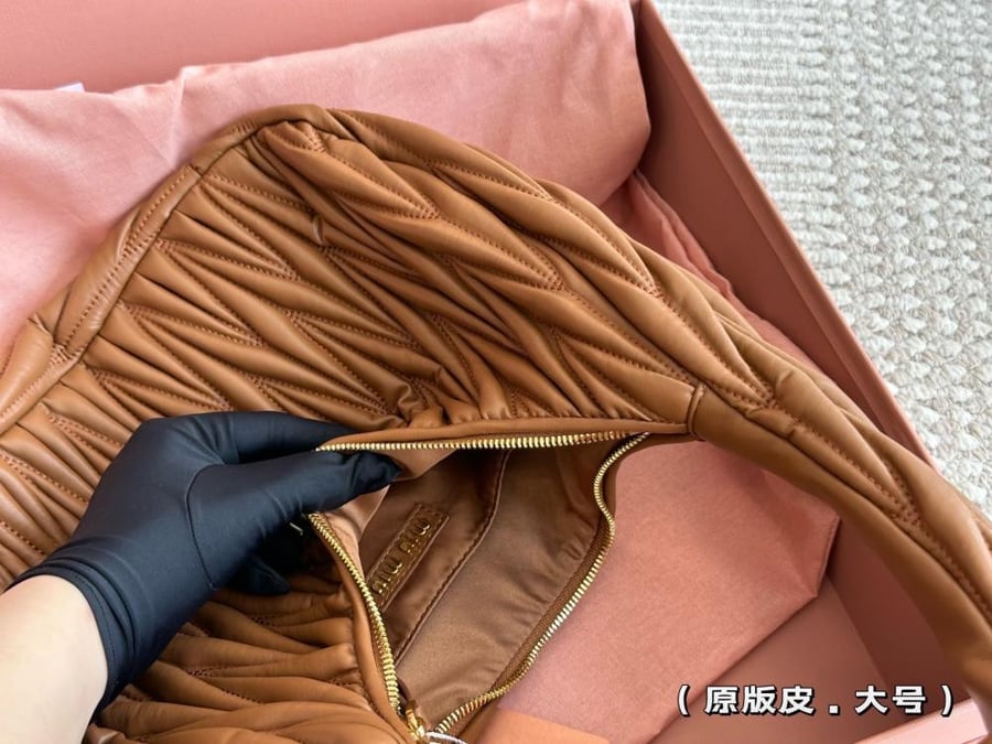 Miu miu 30 cm