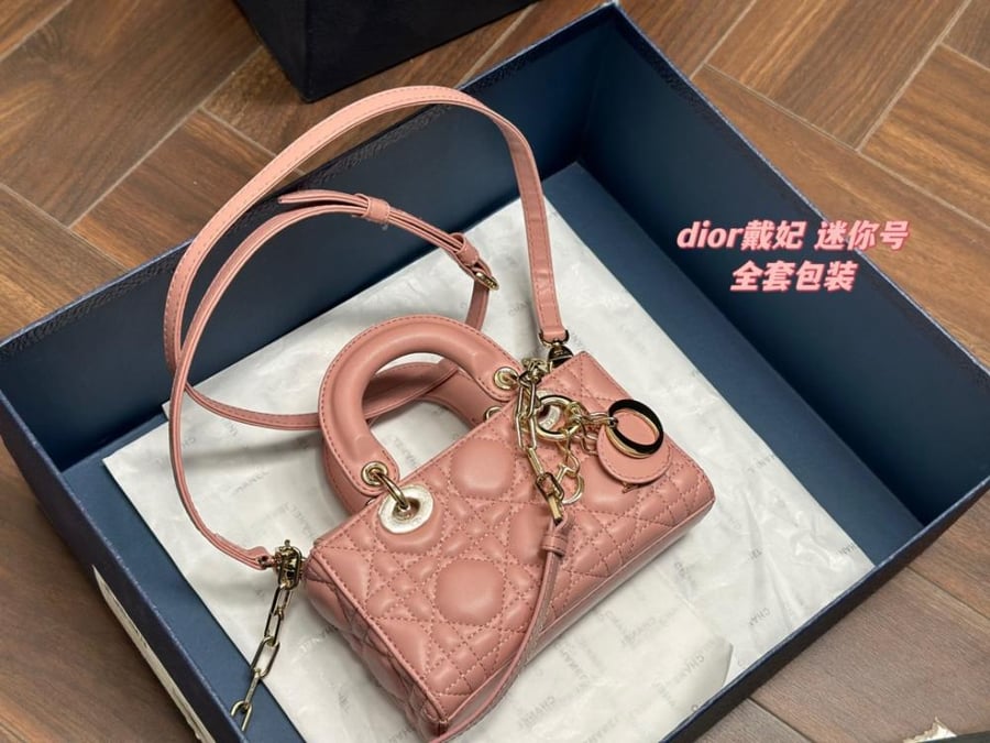 Dior
