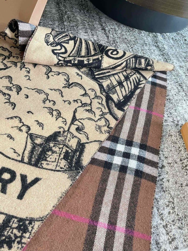 Scarf B